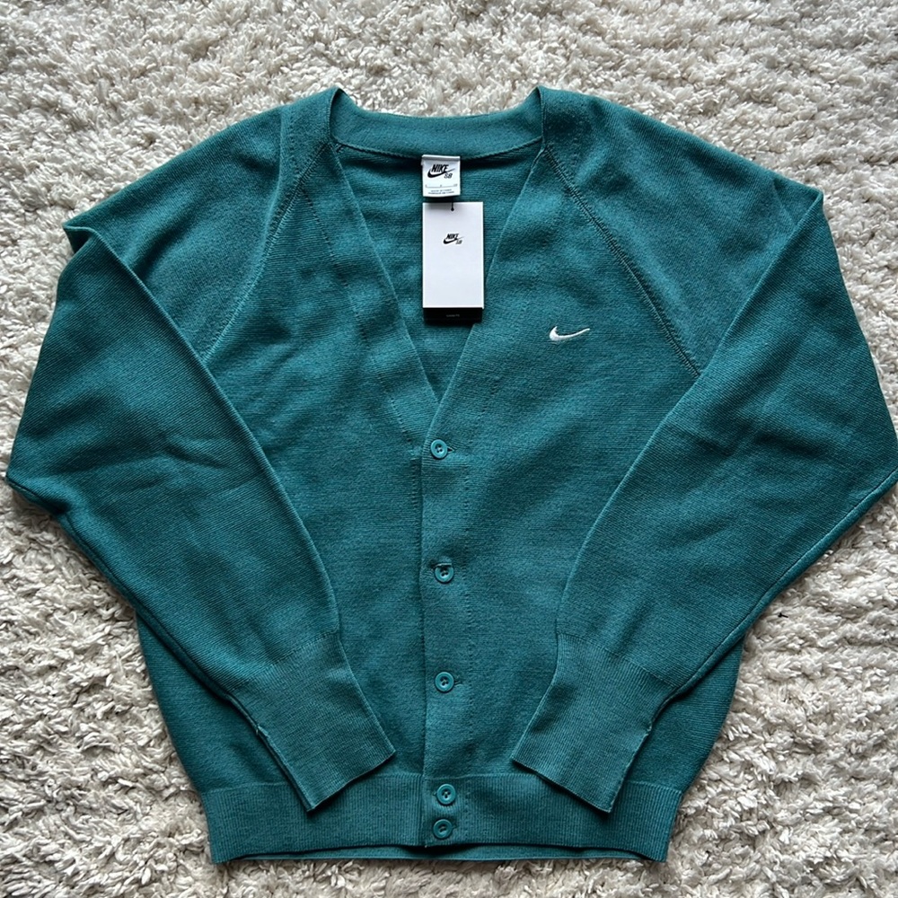 [BRAND NEW] Nike SB Cardigan